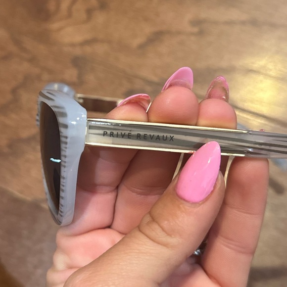 PRIVE’ REVAUX The Hepburn Handcrafted Cat Eye Sunglasses in Gray w Black Stripe - Picture 2 of 8